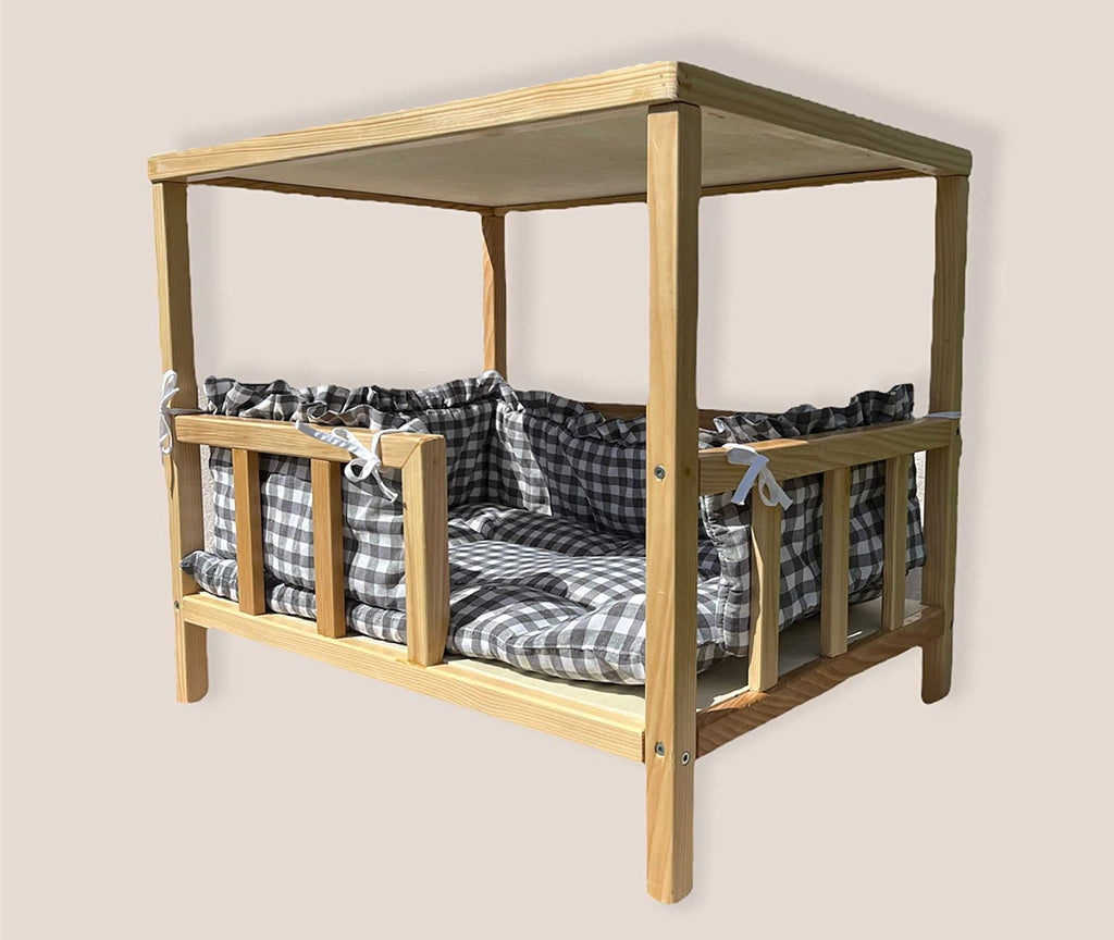 Hundebett aus Naturholz mit erhöhtem Rahmen und flauschigem Hundekissen, Holz Haustierbett modern